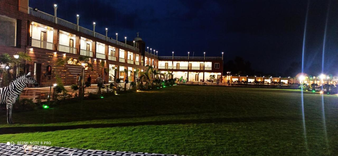 The Bodhi Palace Resort Exterior photo