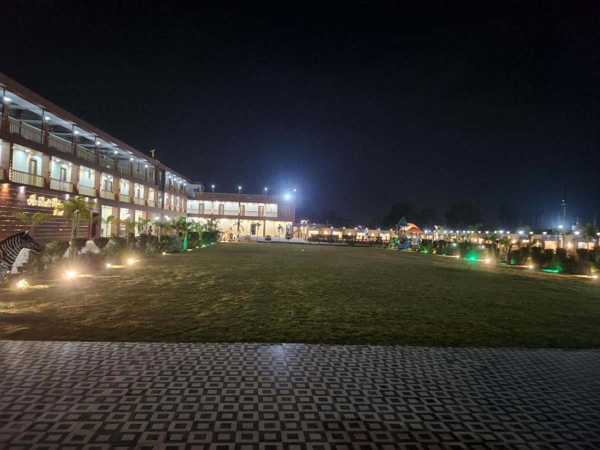 The Bodhi Palace Resort Exterior photo