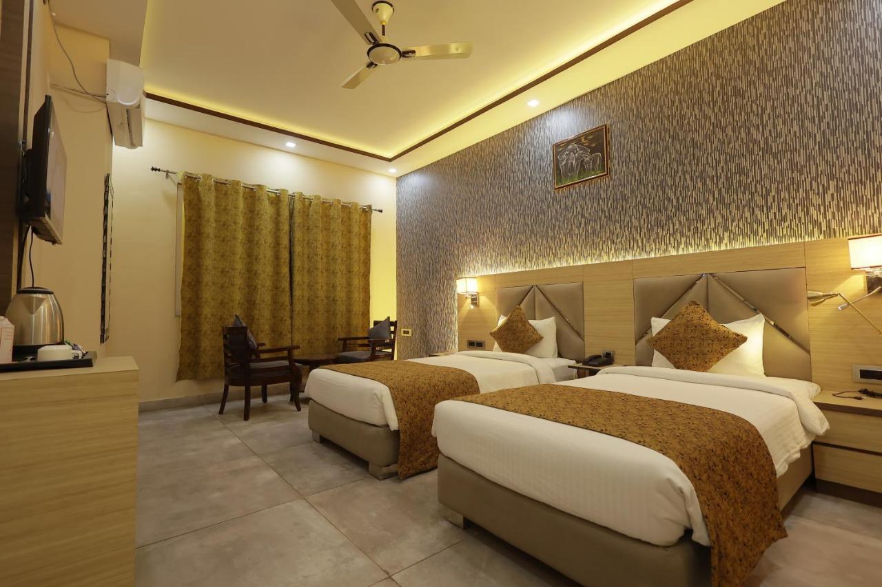 The Bodhi Palace Resort Exterior photo