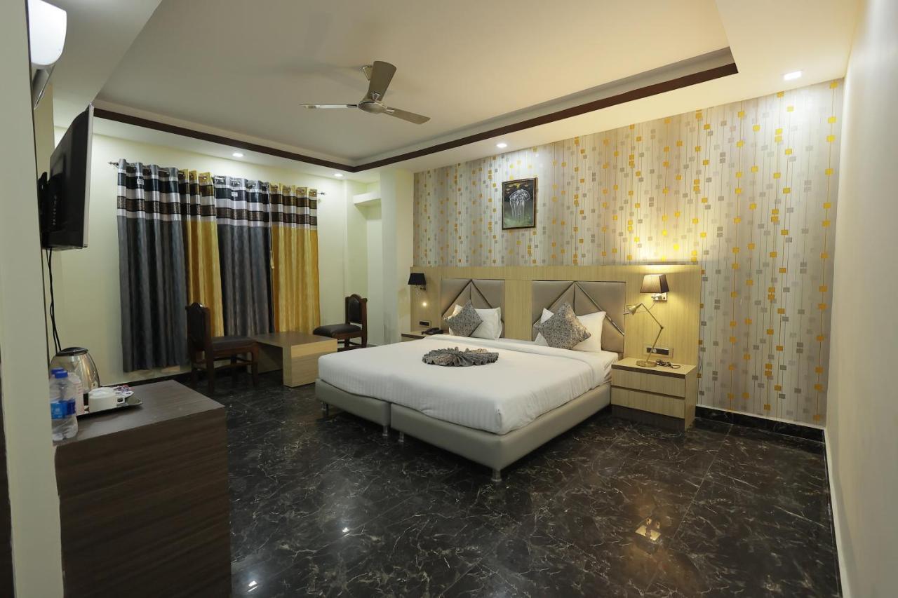 The Bodhi Palace Resort Exterior photo