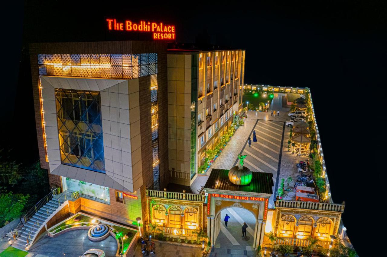 The Bodhi Palace Resort Exterior photo